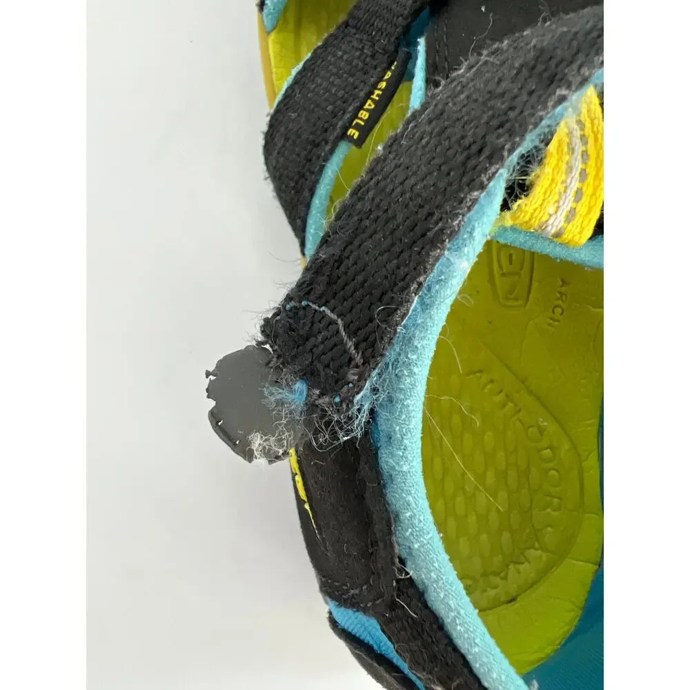 Keen Big Kids Seacamp II CNX Waterproof Water Sandals Black Blue Youth Size 5 6